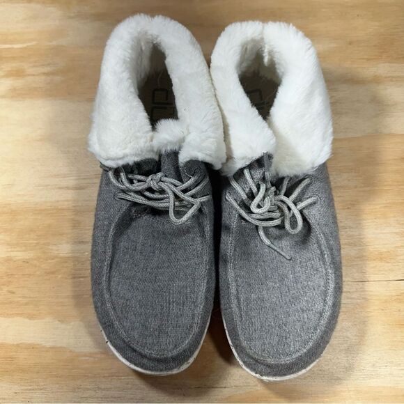Hey Dude Britt Cozy Gray Fur-Lined Ankle Boots Women’s Size 9 - Picture 2 of 8
